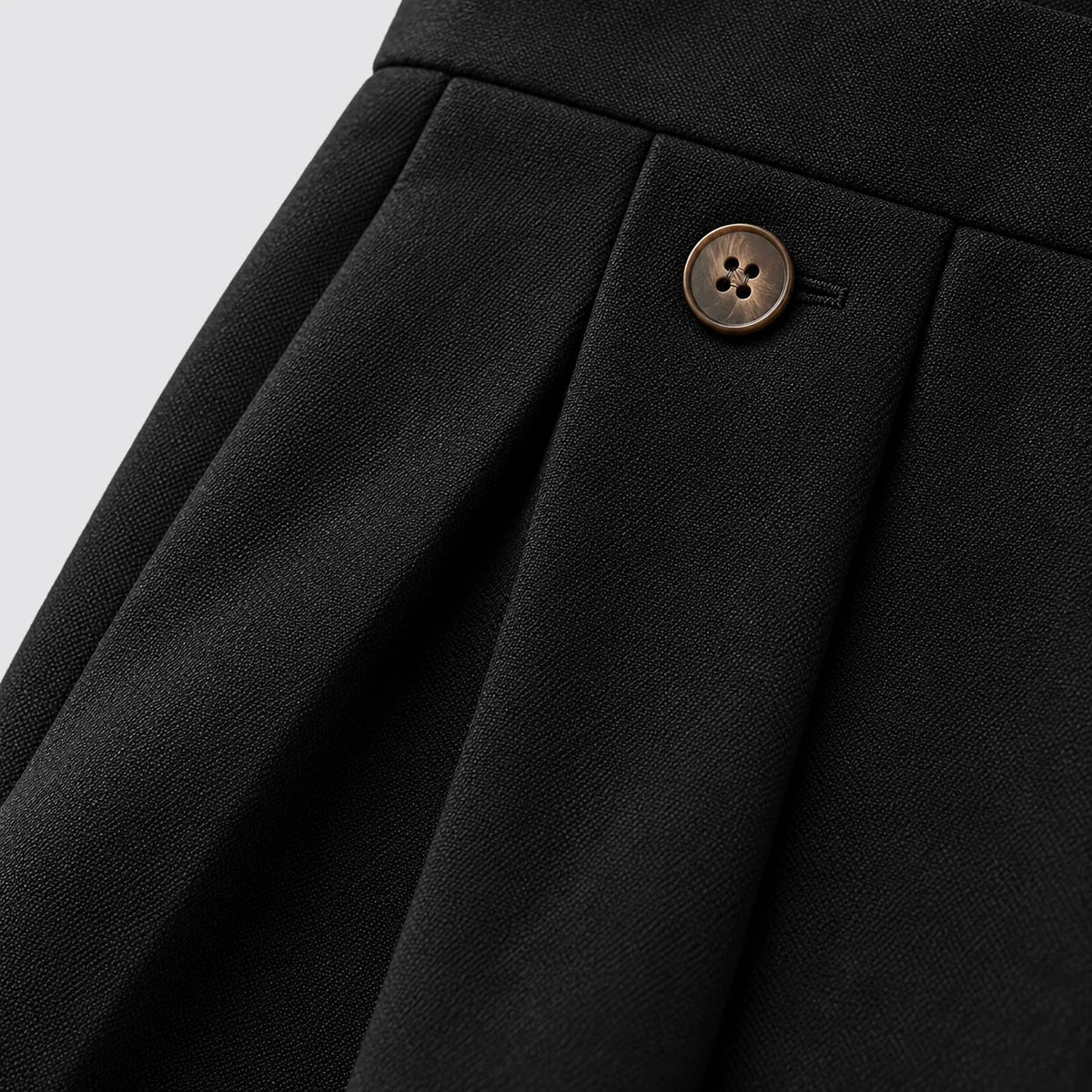 Men's Relaxed Fit Wide Leg Front Pleat Trousers