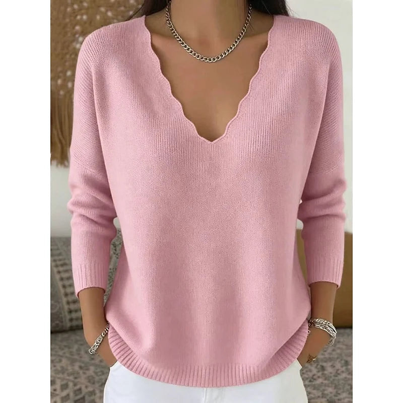 Women's Relaxed Fit Scalloped V-Neck Jumper